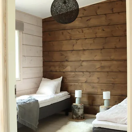 Aurora River - Private Location & Sauna