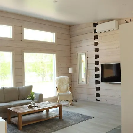 Aurora River - Private Location & Sauna Villa