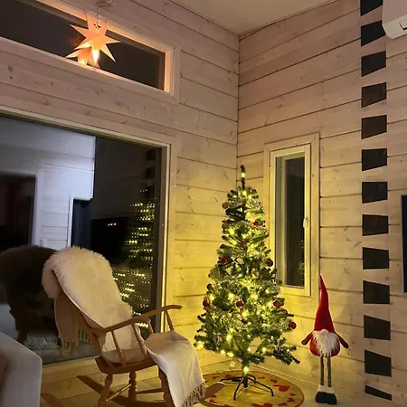 Aurora River - Private Location & Sauna Villa